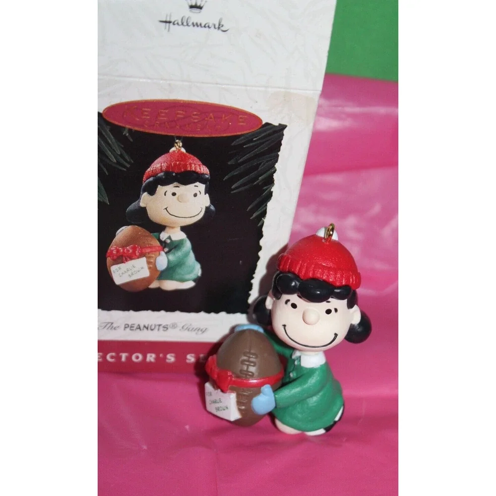 Hallmark The Peanuts Gang Lucy Series 2 Christmas Holiday Ornament QX5203